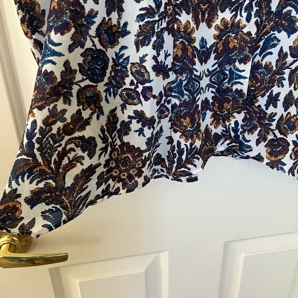 Sanctuary Long Sleeve Hidden Button Closure Blouse Size Large Office Career - Picture 5 of 9